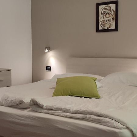 Appartamento Alba Фольгария Экстерьер фото